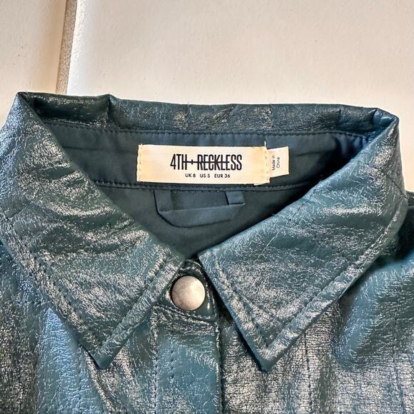 4th & Reckless Oversized Leather Look Embossed Teal Button Down Shirt Size Small - Picture 6 of 10